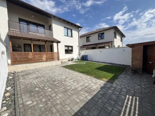 Logo Welhome Imobiliare logo