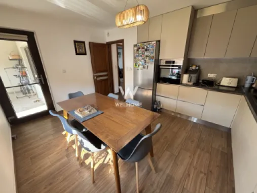 Casa generoasa LA CHEIE, curte 200 mp in Selimbar