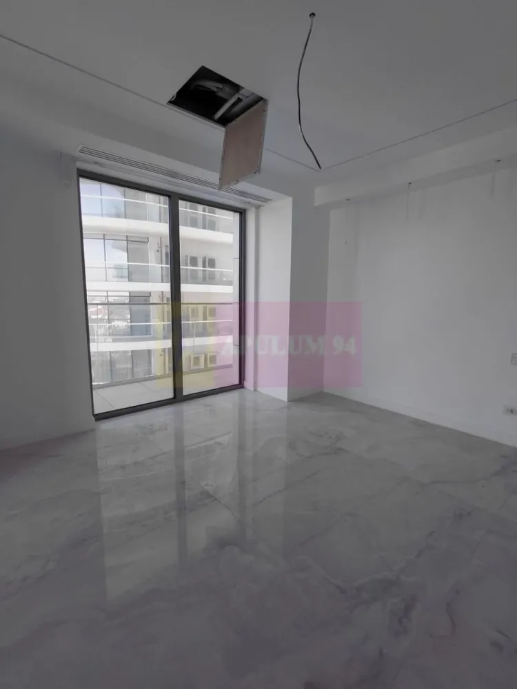 Mamaia Nord, apartament 2 camere, bloc 2024 direct pe plaja - Va oferim spre vanzare apartamente de 2 camere cu vedere la Marea Neagra in zona de lux din Mamaia Nord, la toate etajele, construit chiar pe plaja intr-un bloc nou 2024 construit cu materiale si finisaje de ultima generatie, de cea mai buna calitate, P+12, la cheie ultralux, blocul fiind terminat si finisat, pregatit gata de locuit.
Incalzirea fiecarui apartament se face cu Pompa de Caldura la curent, incalzire in pardoseala, aeroconvectoare pentru climatizare, sunt prevazute cu 2 grupuri sanitare cu cabina de dus in ambele bai, terasa mare cu vedere la mare pe ambele camere, termopan, gresie, faianta, usa metalica. Bucataria este open in living. Blocul este racordat la canalizarea orasului, nu fosa septica.
Suplimentar locuri de parcare acoperite la mezanin si etajul I.
Blocul are piscina exterioara si doua sali de fitness gratuite pentru rezidentii blocului. 
La intrarea in complex este bariera cu telecomanda.
Pentru detalii suplimentare si vizionari contactati agentul Dona Camelia 0733683461.
