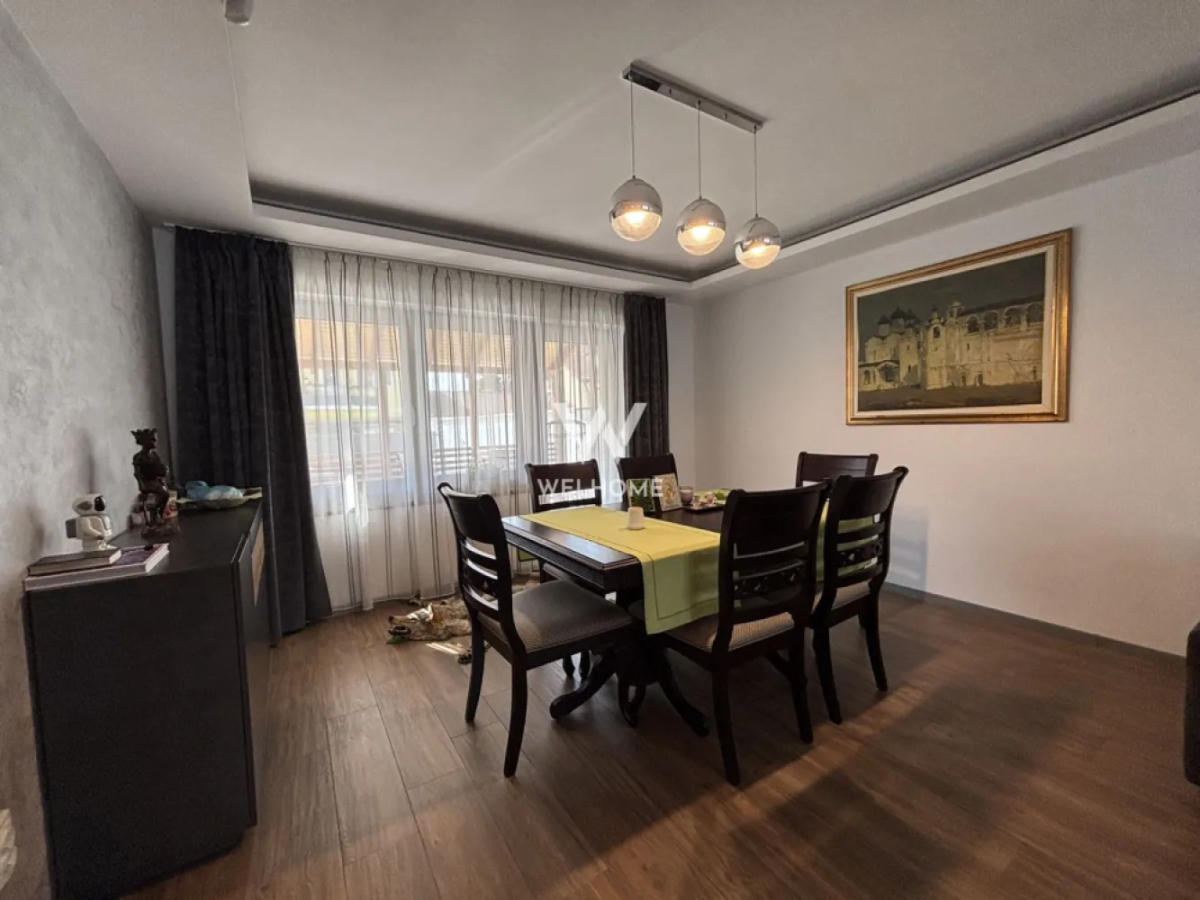 Casa generoasa LA CHEIE, curte 200 mp in Selimbar