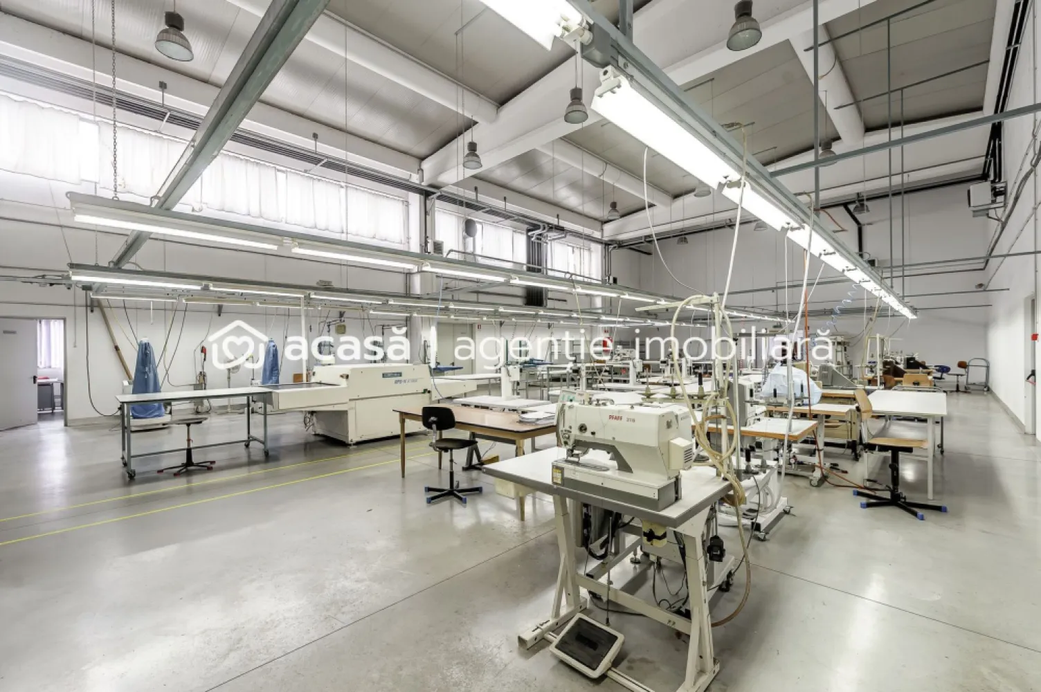 Hală de producție și depozitare cu birouri în Arad
