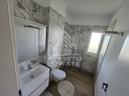 Penthose 2 camere de inchiriat, loc de parcare subteran, Zona Aradului