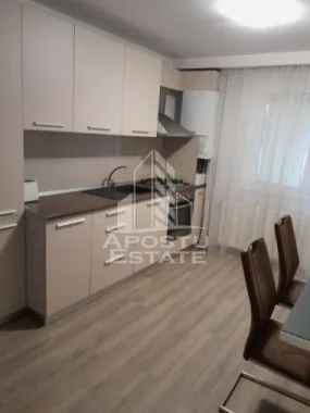 Apartament cu 2 camere de inchiriat , Zona Complex , Timisoara