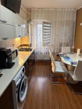 De vanzare apartament cu 2 camere, renovat, etaj 4 , Mazepa 1, 85.000 euro