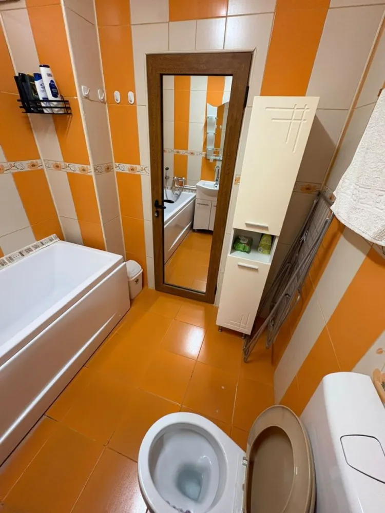 De vanzare apartament cu 2 camere, renovat, etaj 4 , Mazepa 1, 85.000 euro
