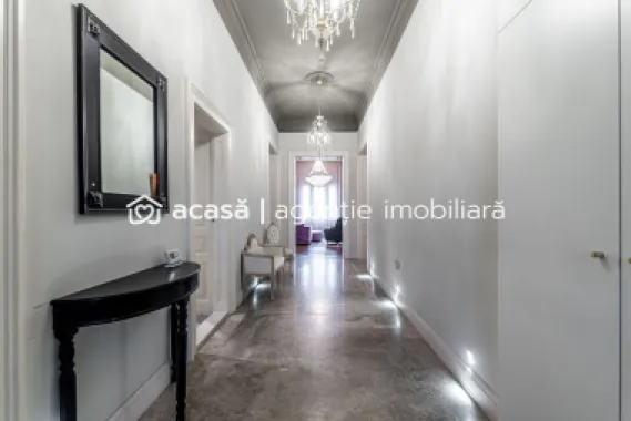 Apartament spatios cu 3 camere de LUX pe Metianu Comision 0