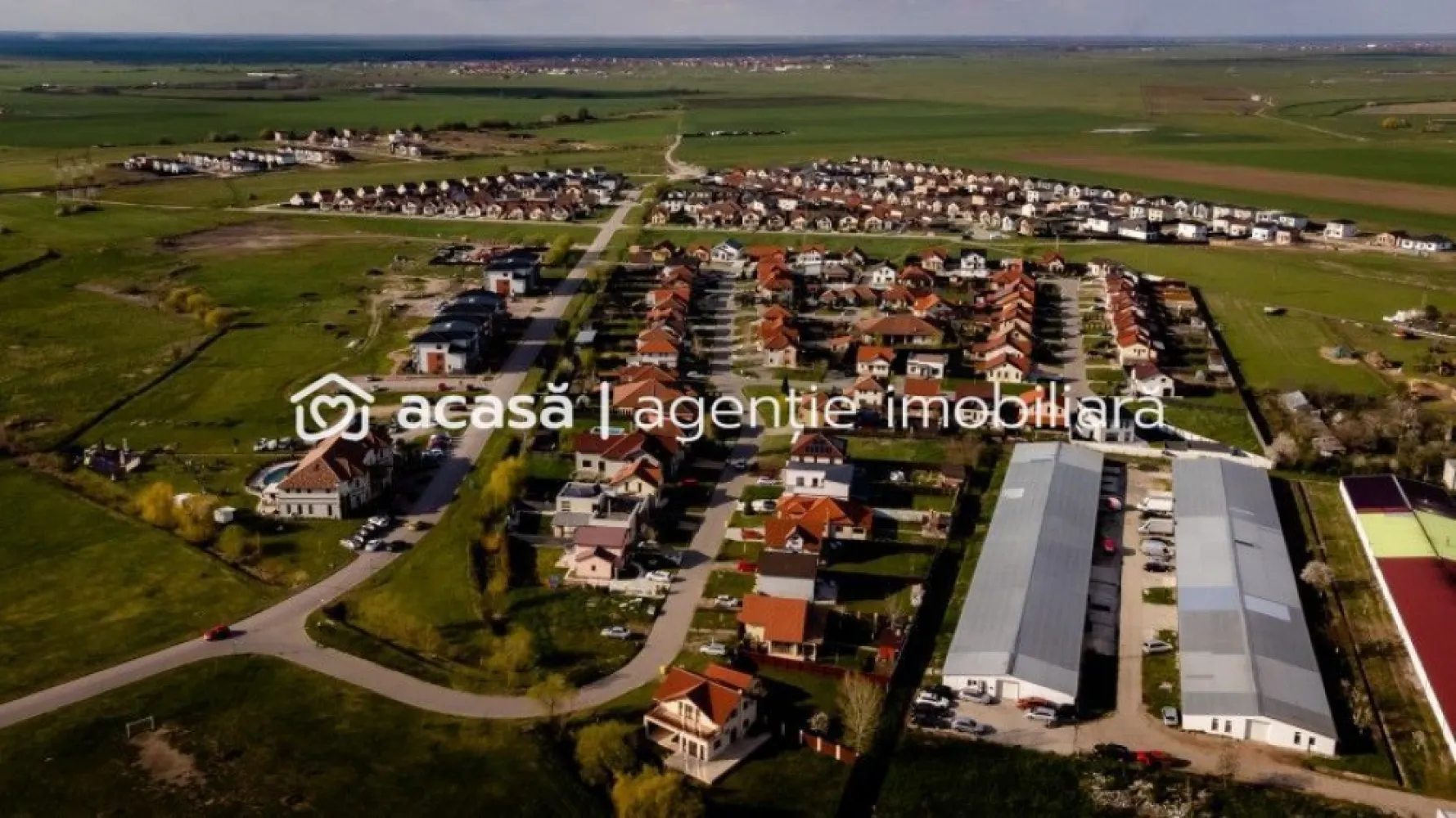 Două parcele alăturate, Westfield Arad - 823 mp total (2 parcele alăturate) Flexibilitate: poți dezvolta o locuință generoasă sau două proiecte separate Acces direct + utilități disponibile (timpi mai buni de implementare) Cartier recunoscut pentru standardele de construcție și conceptul rezidențial modern 💶 Preț listare: 48.560 EUR ✅ Comision 0% Westfield nu e doar o zonă „nouă”, e un ansamblu cu facilități reale pentru locuire: grădiniță, fitness, cafenea, piscină, spații de joacă — exact lucrurile care cresc atractivitatea unei viitoare case (sau a două). 📞 Pentru detalii sau programarea unei vizionări: Mihai Molnar – 0761 899 230 (telefon / WhatsApp) 💳 Dacă ai nevoie de finanțare, îți pot obține gratuit oferte de la 16 bănci. 🏡 Ai o proprietate de vânzare în Arad? Îți ofer o evaluare gratuită, fără obligații. 🏢 ACASĂ | Agenție imobiliară Arad Bulevardul Decebal 2, Arad 310133 }}