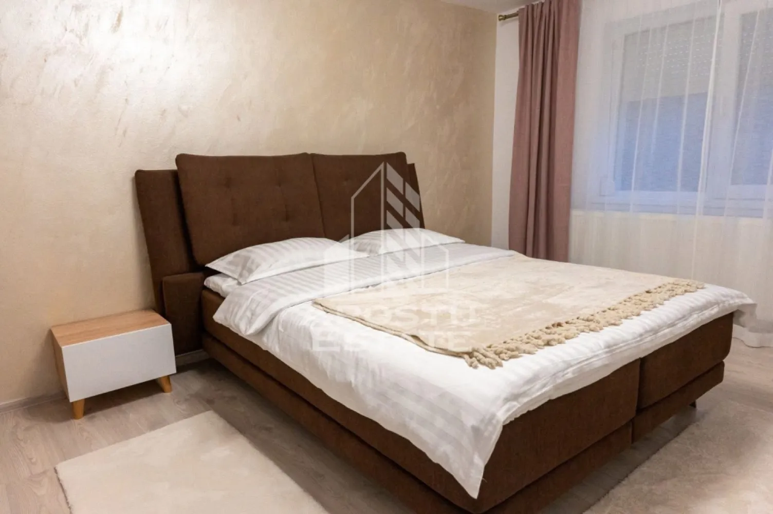 Apartament 2 camere, centrala proprie, petfriendly, zona Fratelia