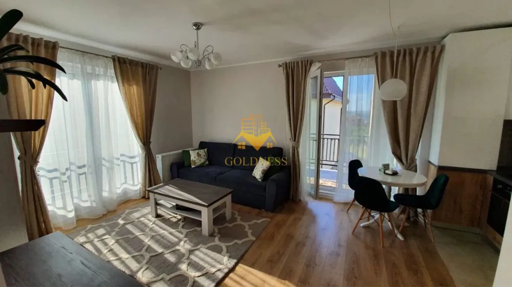 2 camere, modern, parcare, bloc nou, Europa Zona Calea Turzii, Toyota - GOLDNESS Imobiliare vă propune spre închiriere un apartament cu 2 camere complet mobilat și utilat, la etajul 1 într-un imobil de 4 etaje, în cartierul Europa. Apartamentul este compartimentat astfel:
 - dormitor cu pat matrimonial, dressing, noptiere
 - living cu bucatarie open-space complet utilată, canapea extensibla, loc de servit masa 
 - baie cu cada, calorifer port prosop inox și dulap pentru depozitare.
 - balcon de 5 mp.

Imobilul este dotat cu toate cele necesare- centrală proprie, mașină de spălat haine, frigider, plită electrică, hotă, TV, etc. 
Se află în apropierea stațiilor de transport în comun, magazine, restaurante, spații verzi, farmacii, etc. 
Dispune de un loc de parcare subterana!

Dacă sunteți interesați de acest apartament și doriți să îl vizionați, dar și pentru alte oferte sau detalii nu ezitați să ne contactați telefonic sau prin e-mail - goldnessimobiliare@gmail.com. Vă stăm la dispoziție!