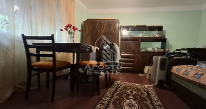 Casa 4 camere,Teren 360 mp Micalaca Garaj, Gradin