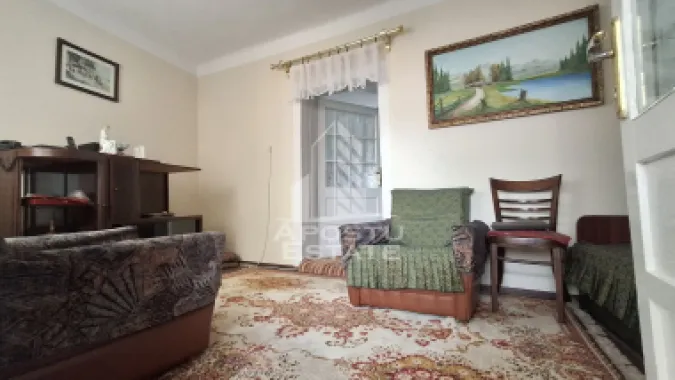 Casa 4 camere,Teren 360 mp Micalaca Garaj, Gradin