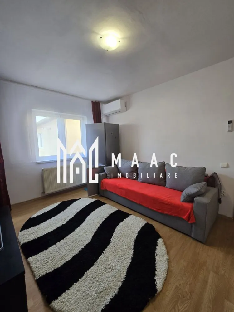 Apartament 2 Camere | 37MPU | Aer Conditionat | Cedonia - MAAC Imobiliare vă propune spre închiriere un apartament de 2 camere, situat la mansardă, cu o suprafață utilă de 37 mp, ideal pentru o persoană activă sau un cuplu care își dorește un spațiu practic și confortabil. Detalii proprietate: Compartimentare: semidecomandat – living, dormitor, bucătărie, baie Poziționat la mansardă, cu lumină naturală și atmosferă primitoare Spațiu optimizat pentru confort și funcționalitate Imobil îngrijit, zonă liniștită, acces facil la puncte de interes Avantaje: Întreținere redusă datorită suprafeței compacte Condiții avantajoase de închiriere Condiții de închiriere: Disponibil de la 1.05.2026 Nu se acceptă animale de companie Garanție: echivalentul a două chirii în avans Pentru mai multe detalii și programarea unei vizionări, contactați-ne și specificați ID: CP2995760 }}