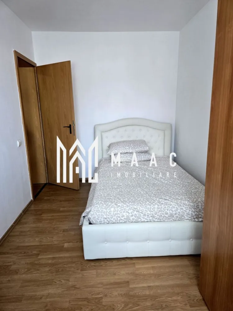 Apartament 2 Camere | 37MPU | Aer Conditionat | Cedonia - MAAC Imobiliare vă propune spre închiriere un apartament de 2 camere, situat la mansardă, cu o suprafață utilă de 37 mp, ideal pentru o persoană activă sau un cuplu care își dorește un spațiu practic și confortabil. Detalii proprietate: Compartimentare: semidecomandat – living, dormitor, bucătărie, baie Poziționat la mansardă, cu lumină naturală și atmosferă primitoare Spațiu optimizat pentru confort și funcționalitate Imobil îngrijit, zonă liniștită, acces facil la puncte de interes Avantaje: Întreținere redusă datorită suprafeței compacte Condiții avantajoase de închiriere Condiții de închiriere: Disponibil de la 1.05.2026 Nu se acceptă animale de companie Garanție: echivalentul a două chirii în avans Pentru mai multe detalii și programarea unei vizionări, contactați-ne și specificați ID: CP2995760 }}