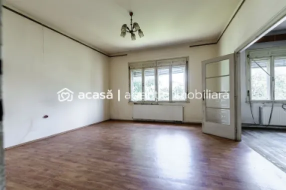 Casă pe Dorobanților | 716 mp teren | centrală gaz | Pârneava