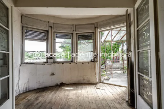 Casă pe Dorobanților | 716 mp teren | centrală gaz | Pârneava