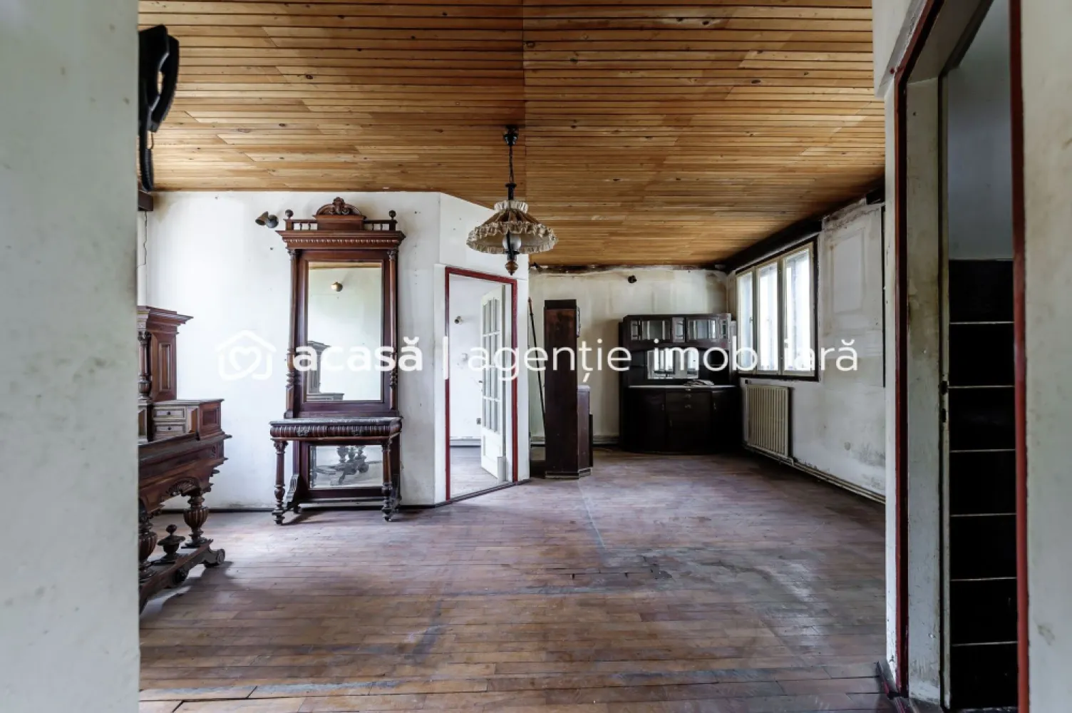 Casă pe Dorobanților | 716 mp teren | centrală gaz | Pârneava