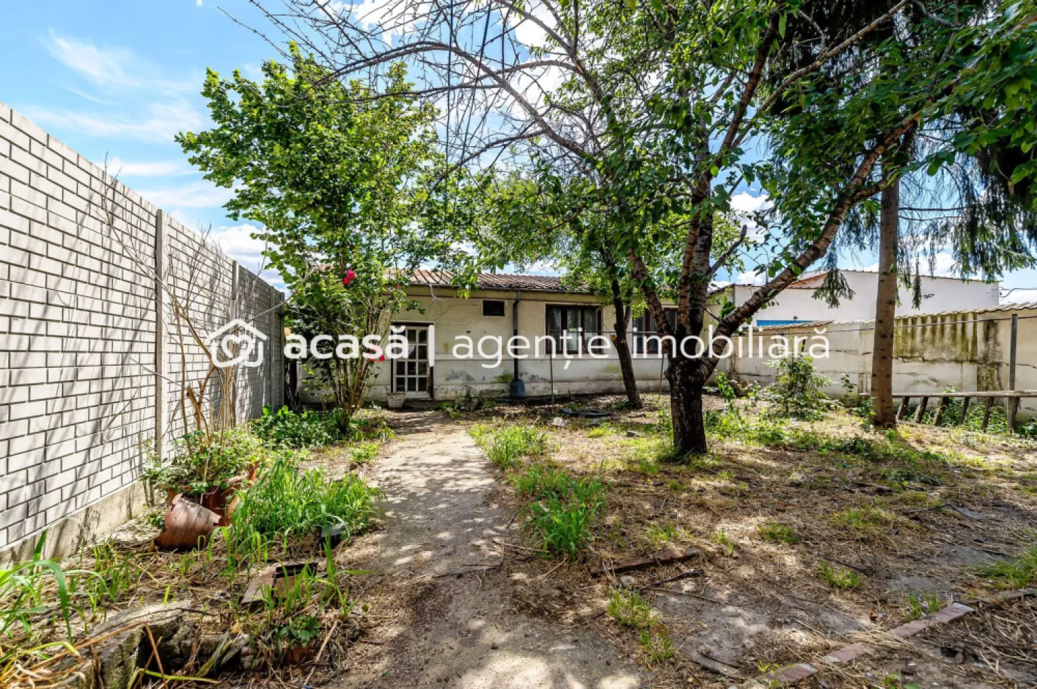 Casă pe Dorobanților | 716 mp teren | centrală gaz | Pârneava