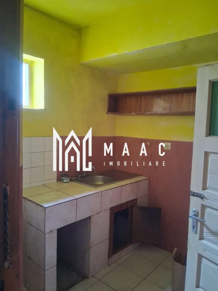 Garsonieră Ostroveni | etaj 3 | 21 mp | - MAAC IMOBILIARE vă propune spre vânzare o garsonieră situată la etajul 3, în cartierul Ostroveni din Râmnicu Vâlcea, o zonă apreciată pentru accesibilitate și facilități. Locuința are o suprafață utilă de 21 mp și se află în imediata apropiere a pieței Ostroveni, beneficiind de acces rapid către școli, grădinițe, licee și diverse magazine, fiind ideală atât pentru locuit, cât și pentru investiție. Garsoniera este nerenovată, oferind viitorului proprietar oportunitatea de a o amenaja și personaliza complet după propriul gust și necesități. Datorită poziționării avantajoase și a potențialului de amenajare, această proprietate reprezintă o alegere excelentă pentru cei care caută un spațiu compact într-o zonă bine dezvoltată. Pentru mai multe detalii și vizionări, nu ezitați să ne contactați! MAAC IMOBILIARE CP2996187 }}