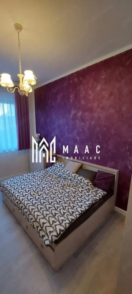 Apartament 3 camere | 54 MP | Grădină 35 mp | Cartier Kastani - MAAC Imobiliare vă propune spre vânzare un apartament modern cu 3 camere, situat la parter. Imobilul este construit în anul 2018 și beneficiază de o compartimentare eficientă, cu doar doi pereți exteriori, ceea ce contribuie la un confort termic ridicat. Caracteristici principale • Suprafață utilă: 54 mp • Grădină privată: aproximativ 35 mp • Parter • Loc de parcare inclus (în fața apartamentului) Compartimentare • living cu bucătărie open-space • 2 dormitoare • baie • hol de acces Accesul în grădină se face direct din dormitorul matrimonial, oferind un spațiu ideal pentru relaxare, zonă verde sau barbeque. Dotări și finisaje • încălzire în pardoseală (centrală nouă – ianuarie 2026) • tâmplărie PVC cu izolație termică și fonică • izolație exterioară cu polistiren de 10 cm și finisaj Caparol • finisaje interioare realizate cu produse Oskar și Caparol • mobilă realizată la comandă din MDF și PAL • uși interioare din lemn, realizate pe comandă • mochetă premium în dormitoare • gresie în living, bucătărie, baie și hol Orientare • dormitoarele: est (răsărit) • livingul, bucătăria și baia: vest (apus) Avantaj investițional Apartamentul este închiriat în prezent, cu contract valabil până la 05.12.2026, către o familie stabilă de aproximativ 3 ani, oferind posibilitatea de preluare a chiriașilor și generare imediată de venit. Alte avantaje • zonă liniștită, cartier nou • acces facil către punctele de interes din oraș • ideal atât pentru locuit, cât și pentru investiție Pentru mai multe detalii sau pentru programarea unei vizionări, vă rugăm să ne contactați și să menționați ID-ul proprietății: CP2982586. }}