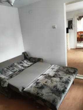 Apartament la casa de inchiriat