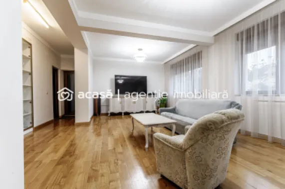 Vilă exclusivistă pe malul Mureșului – design modern si teren generos