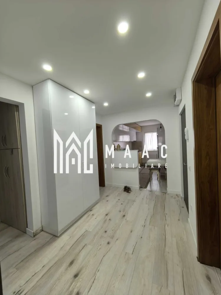 Apartament 4 Camere | 105MPU | Renovat | Valea Aurie - MAAC Imobiliare vă propune spre vânzare un apartament cu 4 camere, decomandat, situat într-o zonă foarte bine cotată din Sibiu, aproape de parcuri și facilități. Apartamentul are o suprafață utilă de 105 mp, este recent renovat și se remarcă printr-o compartimentare practică și spații generoase, fiind potrivit pentru o familie. Compartimentare Living luminos 3 dormitoare Bucătărie separată Hol Baie 2 balcoane (unul închis, unul deschis) Dotări și îmbunătățiri Instalații sanitare, electrice și de gaz schimbate Finisaje în stare foarte bună Acoperiș izolat Apartament bine întreținut Alte beneficii Pivniță pentru depozitare Zonă cu acces rapid către parcuri, magazine, școli și transport public Aproape de Parcul Sub Arini și Pădurea Dumbrava Apartamentul este o alegere potrivită pentru locuit, datorită spațiului și poziției. Pentru mai multe detalii și programarea unei vizionări, vă rugăm să ne contactați menționând ID: CP2995739 }}