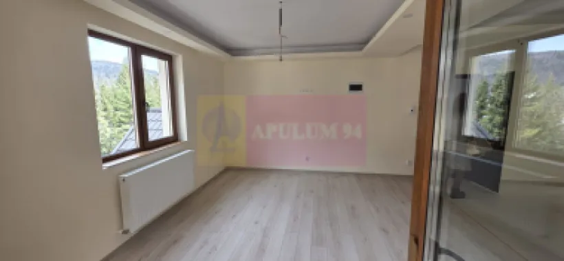 Apartament 2 camere, etaj 1, de vanzare in Busteni