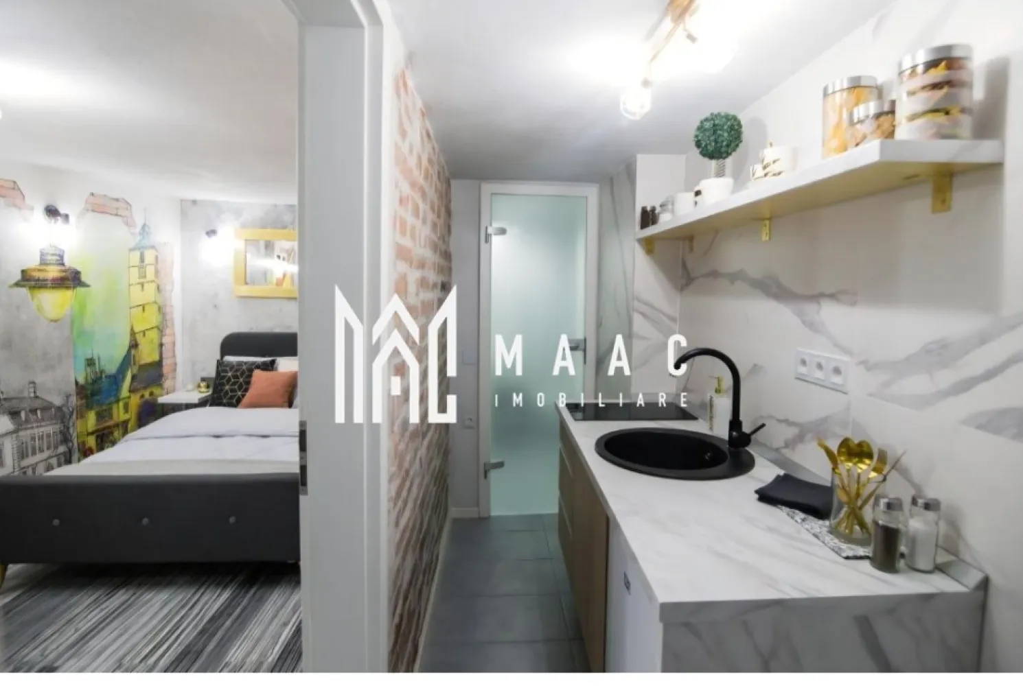 Garsoniera | 24 MPU | Investitie | Ultracentral - MAAC Imobiliare vă propune spre vânzare o garsonieră situată în zona ultracentrală a Sibiului, ideală pentru investiție. Garsoniera are o suprafață utilă de 24 mp, este complet renovată, mobilată și utilată, fiind pregătită pentru utilizare imediată. Caracteristici principale Suprafață utilă: 24 mp Compartimentare eficientă Se vinde complet mobilată și utilată Renovată integral Avantaje Funcționează în prezent în regim hotelier Scor Booking 9.2 Posibilitate de preluare și continuare a activității Nu necesită investiții suplimentare Zonă centrală, cu acces rapid către punctele de interes Proprietatea este potrivită pentru cei care caută o investiție cu randament imediat sau o locuință compactă, bine poziționată. Pentru mai multe detalii și programarea unei vizionări, vă rugăm să ne contactați menționând ID: CP2995664 }}