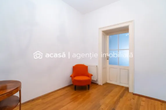 Apartament spațios, Strada Gojdu, Arad, ideal pentru familie