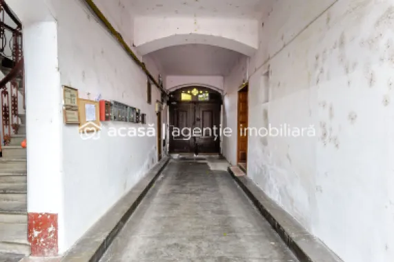 Apartament în Piața Catedralei, 93 mp utili.