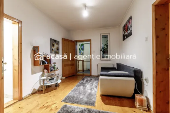 Casă în zonă liniștită, lângă Malul Mureșului cu 750 mp de teren