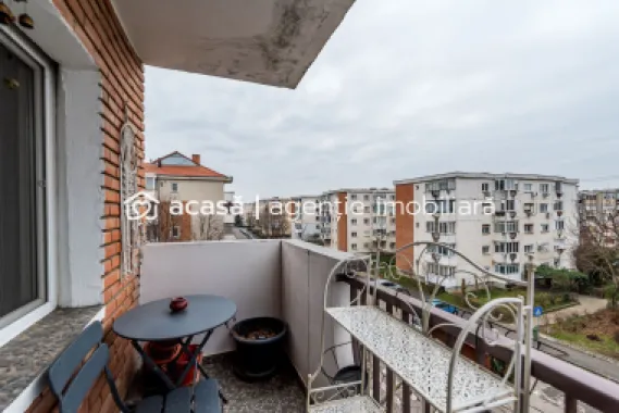 Apartament 3 camere,3 balcoane, lângă Malul Mureșului
