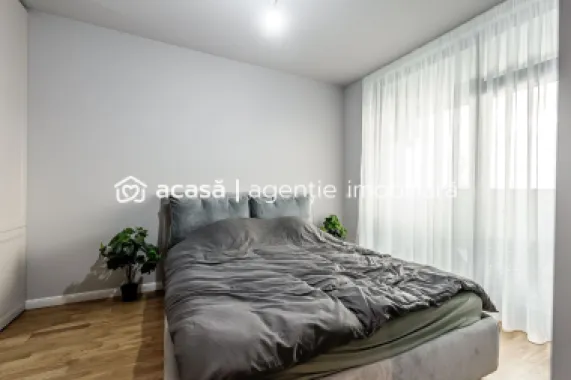 XCity Towers: 3 camere modern, etaj 2, living generos