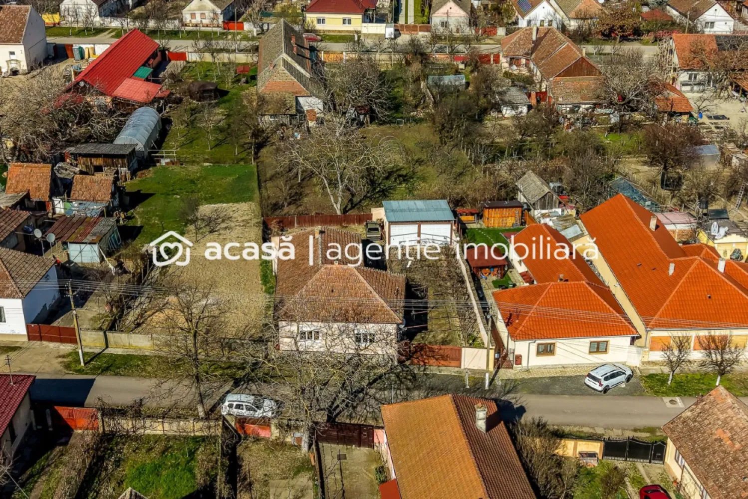 Casa ideală pentru familie: școală la 3 min + anexă pentru bunici