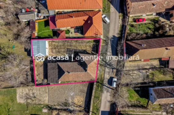 Casa ideală pentru familie: școală la 3 min + anexă pentru bunici