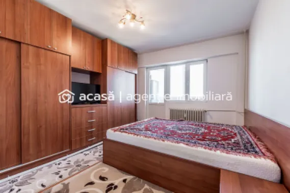 Apartament cu 3 camere în Podgoria Arad, vedere frumoasă, 2 balcoane