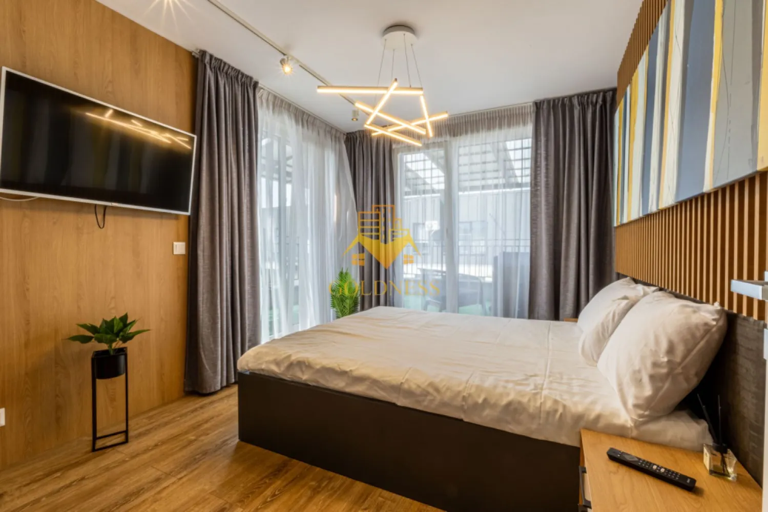 2 camere, garaj, bloc nou, Europa, zona Calea Turzii, OMV, Hexagon - GOLDNESS Imobiliare vă propune spre închiriere un apartament cu 2 camere complet mobilat și utilat, la etajul 5 într-un imobil de 5 etaje, în Cartierul Europa. Se poate inchiria parcare subterana contra cost cu 50 euro ! Se află în apropierea stațiilor de transport în comun, magazine, restaurante, spații verzi, farmacii, etc. Apartamentul este compartimentat astfel: - dormitor cu pat matrimonial, dressing, noptiere - living cu bucatarie open space complet utilată și mobilată, canapea extensibilă, loc de servit masa - baie cu cabina de dus, calorifer port prosop și dulap pentru depozitare. - terasa de 6 mp. Imobilul este dotat cu toate cele necesare- centrală proprie, frigider, aragaz, hotă, mașină de spălat haine, etc. Dacă sunteți interesați de acest apartament și doriți să îl vizionați, dar și pentru alte oferte nu ezitați să ne contactați telefonic sau prin e-mail. Vă stăm la dispoziție! Pentru intermediere se percepe un comision de 50% din prețul chiriei! }}