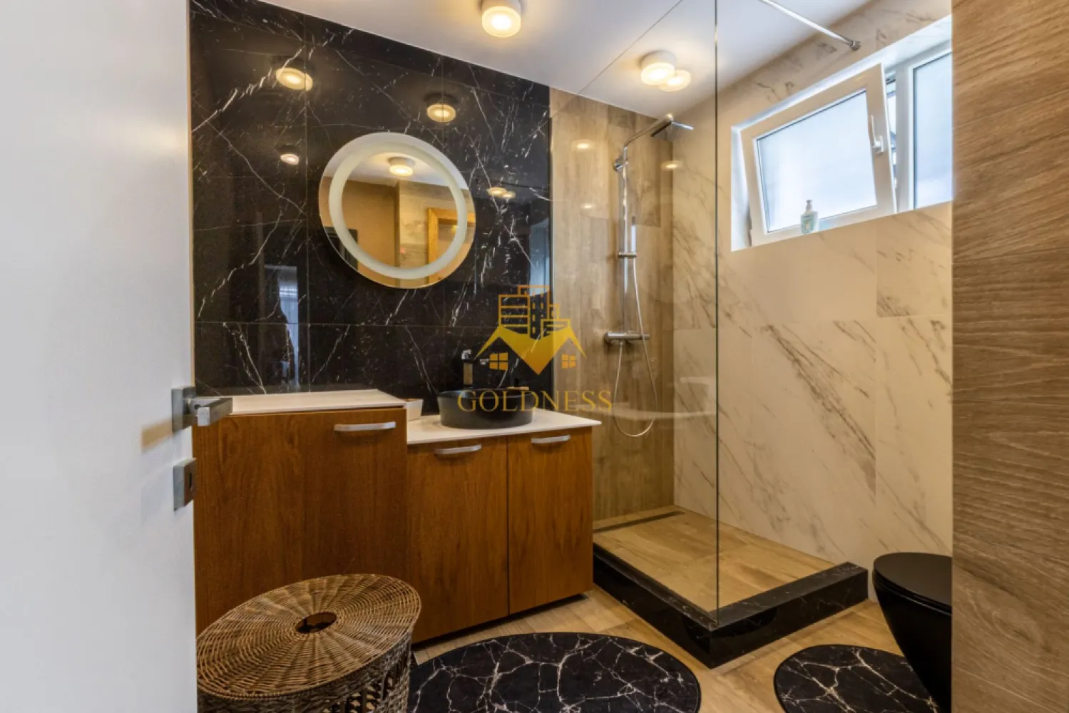 2 camere, garaj, bloc nou, Europa, zona Calea Turzii, OMV, Hexagon - GOLDNESS Imobiliare vă propune spre închiriere un apartament cu 2 camere complet mobilat și utilat, la etajul 5 într-un imobil de 5 etaje, în Cartierul Europa. Se poate inchiria parcare subterana contra cost cu 50 euro ! Se află în apropierea stațiilor de transport în comun, magazine, restaurante, spații verzi, farmacii, etc. Apartamentul este compartimentat astfel: - dormitor cu pat matrimonial, dressing, noptiere - living cu bucatarie open space complet utilată și mobilată, canapea extensibilă, loc de servit masa - baie cu cabina de dus, calorifer port prosop și dulap pentru depozitare. - terasa de 6 mp. Imobilul este dotat cu toate cele necesare- centrală proprie, frigider, aragaz, hotă, mașină de spălat haine, etc. Dacă sunteți interesați de acest apartament și doriți să îl vizionați, dar și pentru alte oferte nu ezitați să ne contactați telefonic sau prin e-mail. Vă stăm la dispoziție! Pentru intermediere se percepe un comision de 50% din prețul chiriei! }}