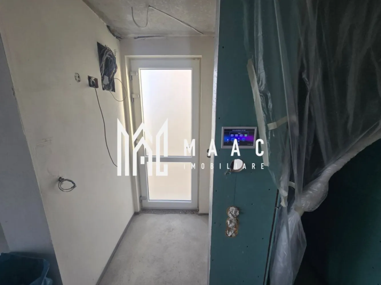 Cvaduplex 4 camere 145 mp teren Calea Cisnadiei