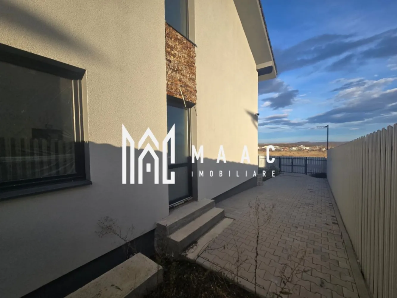 Cvaduplex 4 camere 145 mp teren Calea Cisnadiei