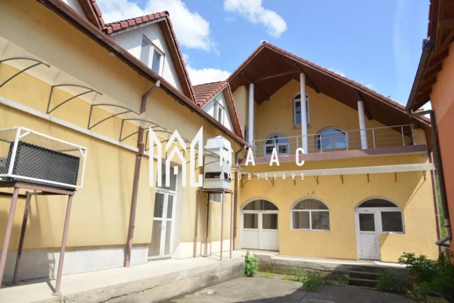 Fabrica de lactate utilata Sibiu - Agentia Imobiliara Maac va propune spre vanzare fabrica de lactate complet utilata compusa din D+P+E+M situata in Judetul Sibiu. Nu se vinde pe bucati ! Utilajele se vand doar la pachet ! Fabrica de lactate de vanzare in Judetul Sibiu complet utilata . Parter:suprafata totala 540 mp A.Receptie lapte: Utilaje -galactometru -2 tancuri stocare de 5000l/buc B.Sala tratament si imbuteliere lapte Utilaje -separator grasimi cap.2500 l/h -pasteurizator cu placi cap.2500 l/h -omogenizator -3 vane stocare cap 800 l/buc -masina ambalat lapte la punga cap.1800 l/h C.Produse proaspete(iaurt,smantana,sana etc) Utilaje: -3 vane stocare cap.1000 l/buc -masina ambalat produse proaspete la pahare cap.2800/buc D.Branzeturi (cascaval,telemea etc) Utilaje -2 vane inchise automatizate 1800 l/buc -presa hidraulica pentru cas -masina taiat cas-baschiu -vana topire cas-baschiu E.Maturare-zvantare F.Maturare G.Ambalare Utilaje -masina de vidat H.Branza topita (2 camere) Utilaje -oala topire cap.80 l -masina de tocat -masina de ambalat si clipsat I.Grup sanitar J.Birou sef productie K.Apa-gheata L.Hol M.Camera refrigerare capacitate 120 mc Mansarda:suprafata totala 540 mp + pod 540 mp A. Productie: - vestiar filtru barbati -vestiar filtru femei -sala de mese -spalatorie -uscatorie -grup sanitar -laborator 1 -laborator 2 B. Administrativ: -birou medic veterinar -2 birouri -apartament serviciu: -2 camere -bucatrie -baie + wc serviciu -balcon Demisol-Suprafata 280 mp A.Magazii 3 camere B.Camera congelare capacitate 25 mc C.Camera productie D.Camera productie E.Grup sanitar F.Hol Demisol 2 suprafata 350mp A.Camera B.Camera instalatii apa si stocare cap.8000l C.Camera UTILITATI: -racord gaze naturale -racord energie electrica -apa -canalizare-statie epurare proprie -lift persoane-marfa pe 4 nivele 5.Centrala termica -cazan de abur tehnologic FERROLI TIP.VAPOPREX 600 de 12 bari -cazan pentru incalzit si apa calda WEISSMANN cu putere reglabila 120-160w -boiler apa calda cap 300 de litri MEMORIU Fluxul tehnologic si utilajele sunt in conformitate cu normele U.E ,fabrica si utilajele sunt noi! FIRMA ESTE AUTORIZATA; -sanitar-veterinar-AUTORIZATA PENTRU COMERT INTRA COMUNITAR -sanatate-publica -protectia mediului -gospodarirea apelor -consiliul local -certificare ISO si implementare HACCP Suprafata caladiri+teren(curte)1329 mp -curte 1 –pt livrari produs finit -curte 2-receptie marfa; -centrala termica. -spatiu spalare masini. -Statie epurare. Pentru mai multe detalii va rog specificati CP2996709 la telefon . }}