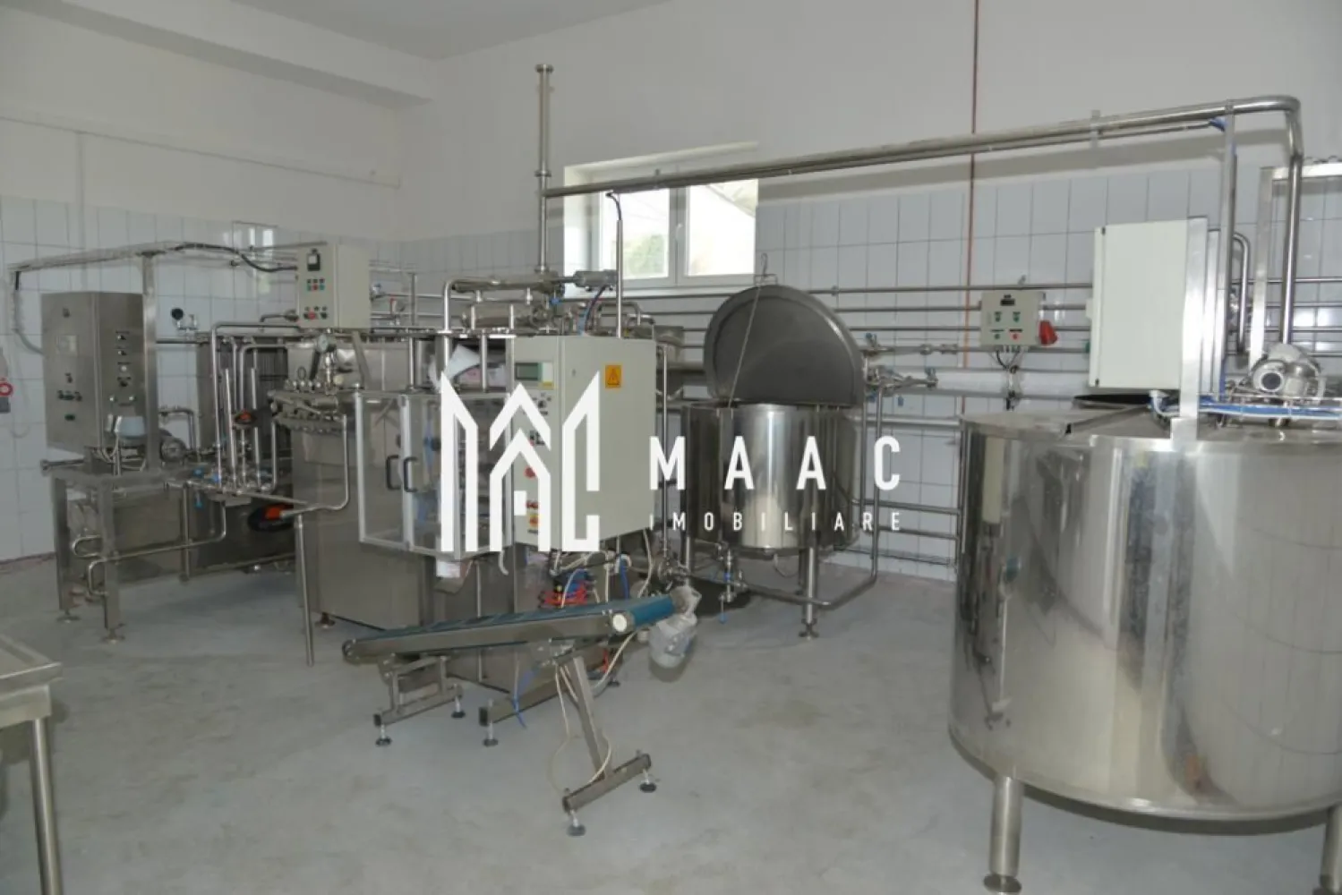 Fabrica de lactate utilata Sibiu - Agentia Imobiliara Maac va propune spre vanzare fabrica de lactate complet utilata compusa din D+P+E+M situata in Judetul Sibiu. Nu se vinde pe bucati ! Utilajele se vand doar la pachet ! Fabrica de lactate de vanzare in Judetul Sibiu complet utilata . Parter:suprafata totala 540 mp A.Receptie lapte: Utilaje -galactometru -2 tancuri stocare de 5000l/buc B.Sala tratament si imbuteliere lapte Utilaje -separator grasimi cap.2500 l/h -pasteurizator cu placi cap.2500 l/h -omogenizator -3 vane stocare cap 800 l/buc -masina ambalat lapte la punga cap.1800 l/h C.Produse proaspete(iaurt,smantana,sana etc) Utilaje: -3 vane stocare cap.1000 l/buc -masina ambalat produse proaspete la pahare cap.2800/buc D.Branzeturi (cascaval,telemea etc) Utilaje -2 vane inchise automatizate 1800 l/buc -presa hidraulica pentru cas -masina taiat cas-baschiu -vana topire cas-baschiu E.Maturare-zvantare F.Maturare G.Ambalare Utilaje -masina de vidat H.Branza topita (2 camere) Utilaje -oala topire cap.80 l -masina de tocat -masina de ambalat si clipsat I.Grup sanitar J.Birou sef productie K.Apa-gheata L.Hol M.Camera refrigerare capacitate 120 mc Mansarda:suprafata totala 540 mp + pod 540 mp A. Productie: - vestiar filtru barbati -vestiar filtru femei -sala de mese -spalatorie -uscatorie -grup sanitar -laborator 1 -laborator 2 B. Administrativ: -birou medic veterinar -2 birouri -apartament serviciu: -2 camere -bucatrie -baie + wc serviciu -balcon Demisol-Suprafata 280 mp A.Magazii 3 camere B.Camera congelare capacitate 25 mc C.Camera productie D.Camera productie E.Grup sanitar F.Hol Demisol 2 suprafata 350mp A.Camera B.Camera instalatii apa si stocare cap.8000l C.Camera UTILITATI: -racord gaze naturale -racord energie electrica -apa -canalizare-statie epurare proprie -lift persoane-marfa pe 4 nivele 5.Centrala termica -cazan de abur tehnologic FERROLI TIP.VAPOPREX 600 de 12 bari -cazan pentru incalzit si apa calda WEISSMANN cu putere reglabila 120-160w -boiler apa calda cap 300 de litri MEMORIU Fluxul tehnologic si utilajele sunt in conformitate cu normele U.E ,fabrica si utilajele sunt noi! FIRMA ESTE AUTORIZATA; -sanitar-veterinar-AUTORIZATA PENTRU COMERT INTRA COMUNITAR -sanatate-publica -protectia mediului -gospodarirea apelor -consiliul local -certificare ISO si implementare HACCP Suprafata caladiri+teren(curte)1329 mp -curte 1 –pt livrari produs finit -curte 2-receptie marfa; -centrala termica. -spatiu spalare masini. -Statie epurare. Pentru mai multe detalii va rog specificati CP2996709 la telefon . }}