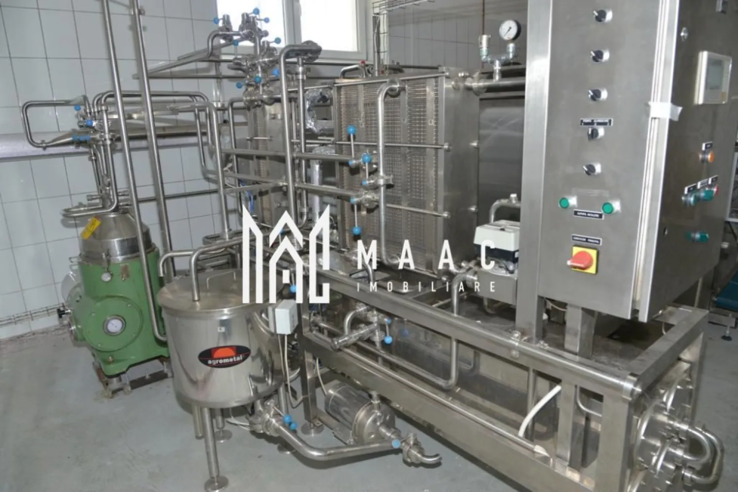 Fabrica de lactate utilata Sibiu - Agentia Imobiliara Maac va propune spre vanzare fabrica de lactate complet utilata compusa din D+P+E+M situata in Judetul Sibiu. Nu se vinde pe bucati ! Utilajele se vand doar la pachet ! Fabrica de lactate de vanzare in Judetul Sibiu complet utilata . Parter:suprafata totala 540 mp A.Receptie lapte: Utilaje -galactometru -2 tancuri stocare de 5000l/buc B.Sala tratament si imbuteliere lapte Utilaje -separator grasimi cap.2500 l/h -pasteurizator cu placi cap.2500 l/h -omogenizator -3 vane stocare cap 800 l/buc -masina ambalat lapte la punga cap.1800 l/h C.Produse proaspete(iaurt,smantana,sana etc) Utilaje: -3 vane stocare cap.1000 l/buc -masina ambalat produse proaspete la pahare cap.2800/buc D.Branzeturi (cascaval,telemea etc) Utilaje -2 vane inchise automatizate 1800 l/buc -presa hidraulica pentru cas -masina taiat cas-baschiu -vana topire cas-baschiu E.Maturare-zvantare F.Maturare G.Ambalare Utilaje -masina de vidat H.Branza topita (2 camere) Utilaje -oala topire cap.80 l -masina de tocat -masina de ambalat si clipsat I.Grup sanitar J.Birou sef productie K.Apa-gheata L.Hol M.Camera refrigerare capacitate 120 mc Mansarda:suprafata totala 540 mp + pod 540 mp A. Productie: - vestiar filtru barbati -vestiar filtru femei -sala de mese -spalatorie -uscatorie -grup sanitar -laborator 1 -laborator 2 B. Administrativ: -birou medic veterinar -2 birouri -apartament serviciu: -2 camere -bucatrie -baie + wc serviciu -balcon Demisol-Suprafata 280 mp A.Magazii 3 camere B.Camera congelare capacitate 25 mc C.Camera productie D.Camera productie E.Grup sanitar F.Hol Demisol 2 suprafata 350mp A.Camera B.Camera instalatii apa si stocare cap.8000l C.Camera UTILITATI: -racord gaze naturale -racord energie electrica -apa -canalizare-statie epurare proprie -lift persoane-marfa pe 4 nivele 5.Centrala termica -cazan de abur tehnologic FERROLI TIP.VAPOPREX 600 de 12 bari -cazan pentru incalzit si apa calda WEISSMANN cu putere reglabila 120-160w -boiler apa calda cap 300 de litri MEMORIU Fluxul tehnologic si utilajele sunt in conformitate cu normele U.E ,fabrica si utilajele sunt noi! FIRMA ESTE AUTORIZATA; -sanitar-veterinar-AUTORIZATA PENTRU COMERT INTRA COMUNITAR -sanatate-publica -protectia mediului -gospodarirea apelor -consiliul local -certificare ISO si implementare HACCP Suprafata caladiri+teren(curte)1329 mp -curte 1 –pt livrari produs finit -curte 2-receptie marfa; -centrala termica. -spatiu spalare masini. -Statie epurare. Pentru mai multe detalii va rog specificati CP2996709 la telefon . }}