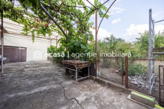 O casă în Grădiște, cu grădină proprie - teren 316 mp