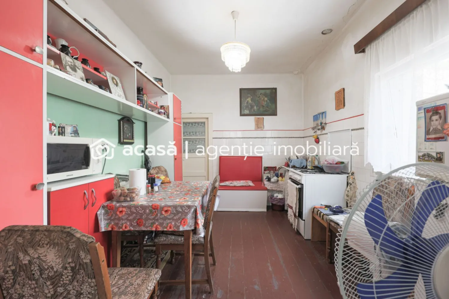 O casă în Grădiște, cu grădină proprie - teren 316 mp