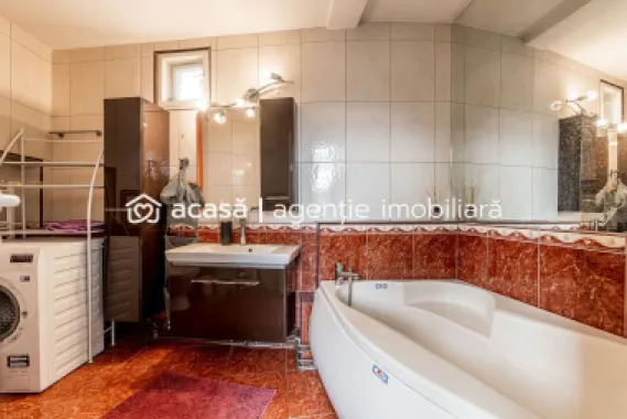 Casă cu 5 camere în Aradul Nou - locul unde linistea devine acasă