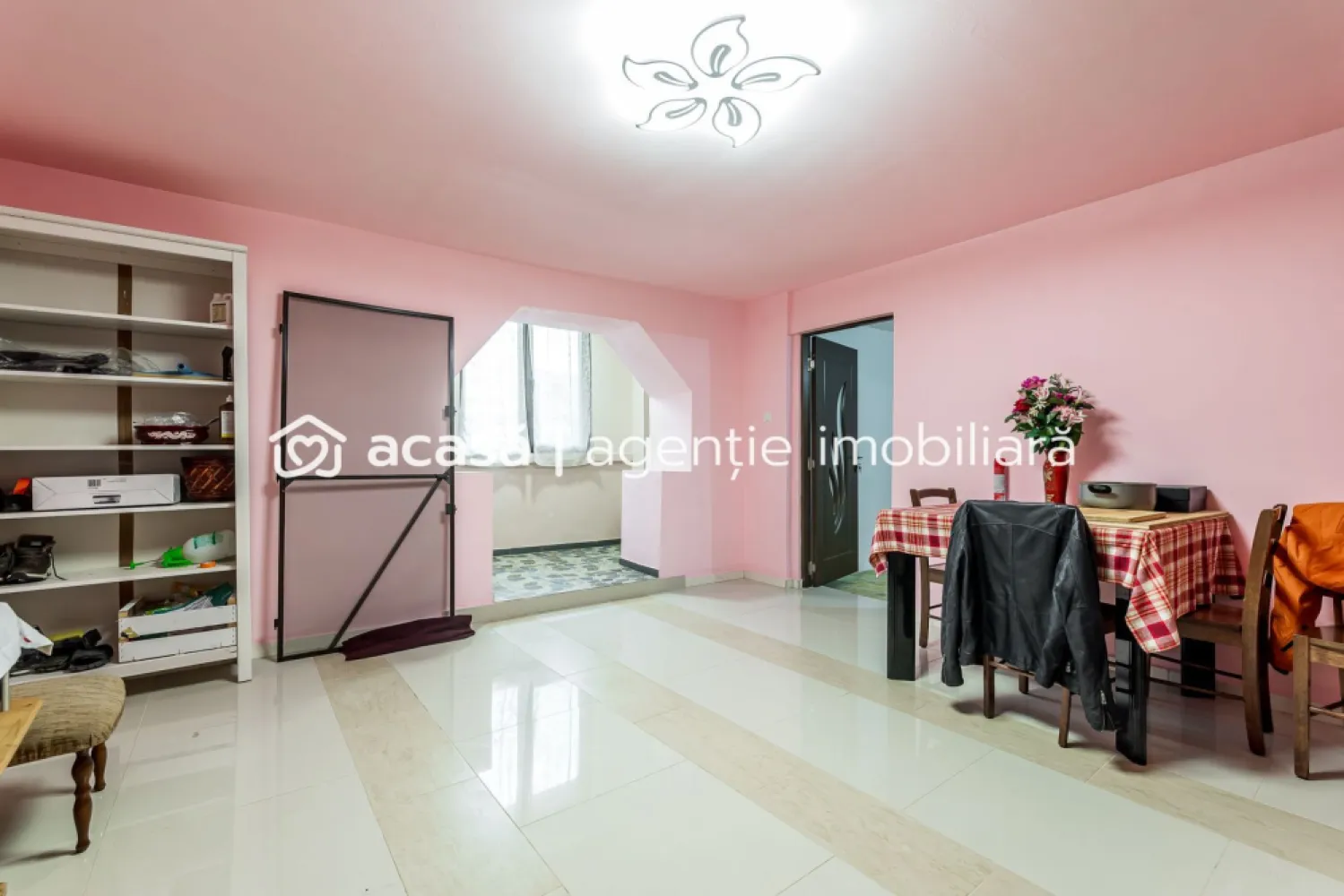 Casă în Vinga – restaurată Integral 2025 | 3 camere | teren generos