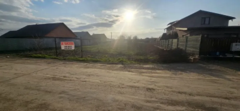 Teren intravilan Vanatori, 705 m.p.