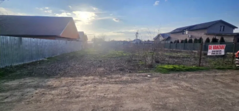 Teren intravilan Vanatori, 705 m.p.