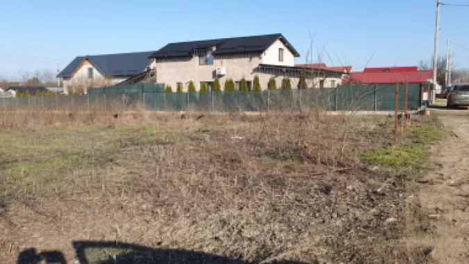 Teren intravilan Vanatori, 705 m.p.